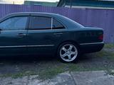Mercedes-Benz E 230 1996 года за 1 800 000 тг. в Семей – фото 5