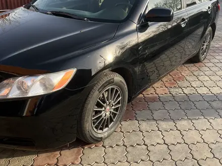 Toyota Camry 2008 года за 7 200 000 тг. в Уральск – фото 4