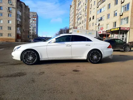 Mercedes-Benz CLS 550 2008 года за 7 800 000 тг. в Актобе – фото 2