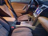 Toyota Camry 2011 годаfor6 350 000 тг. в Актобе – фото 4