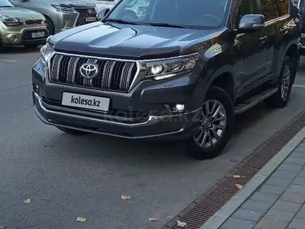 Toyota Land Cruiser Prado 2019 года за 23 800 000 тг. в Алматы – фото 4