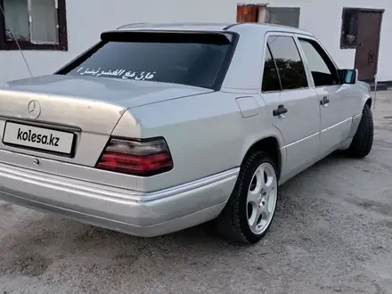 Mercedes-Benz E 280 1993 года за 1 750 000 тг. в Алматы – фото 9