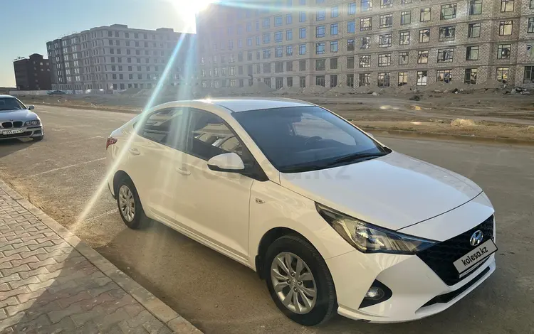 Hyundai Accent 2021 года за 7 200 000 тг. в Актау