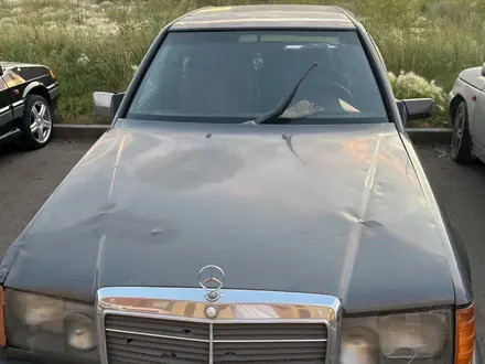 Mercedes-Benz E 230 1989 года за 700 000 тг. в Астана