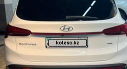 Hyundai Santa Fe 2023 года за 19 750 000 тг. в Алматы – фото 3