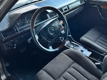Mercedes-Benz E 200 1993 года за 1 500 000 тг. в Шымкент – фото 2