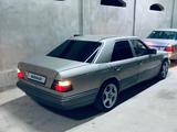 Mercedes-Benz E 200 1993 года за 1 500 000 тг. в Шымкент
