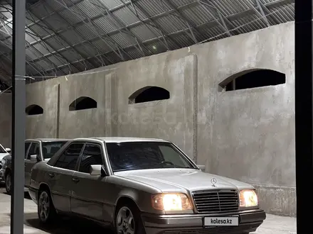 Mercedes-Benz E 200 1993 года за 1 500 000 тг. в Шымкент – фото 6