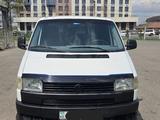 Volkswagen Transporter 1995 года за 4 000 000 тг. в Астана