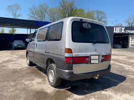 Toyota Granvia 1996 года за 3 500 000 тг. в Алматы – фото 8