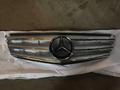 Решётка радиатора Mercedes-Benz C-Class W204 (2007 2014)үшін35 000 тг. в Алматы