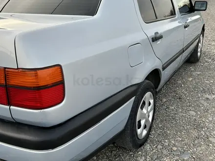 Volkswagen Vento 1993 года за 1 600 000 тг. в Талдыкорган – фото 4