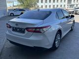 Toyota Camry 2021 года за 12 100 000 тг. в Костанай – фото 4