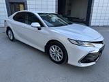 Toyota Camry 2021 года за 12 100 000 тг. в Костанай – фото 3