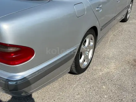 Mercedes-Benz E 280 1999 года за 4 200 000 тг. в Шымкент – фото 12