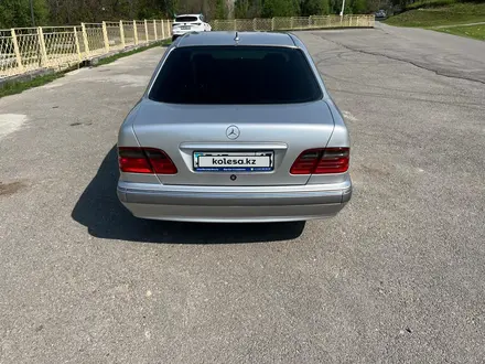 Mercedes-Benz E 280 1999 года за 4 200 000 тг. в Шымкент – фото 9