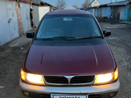 Mitsubishi Chariot 1996 года за 1 600 000 тг. в Усть-Каменогорск – фото 3
