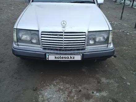 Mercedes-Benz E 230 1991 года за 1 500 000 тг. в Жаркент