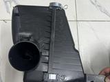 Корпус воздушного фильтра Land Cruiser 200 за 65 000 тг. в Алматы – фото 4