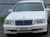 Mercedes-Benz C 200 1994 годаүшін2 100 000 тг. в Кокшетау – фото 2