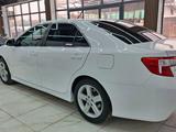 Toyota Camry 2014 года за 8 000 000 тг. в Туркестан – фото 2