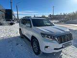 Toyota Land Cruiser Prado 2018 года за 21 000 000 тг. в Актобе – фото 2