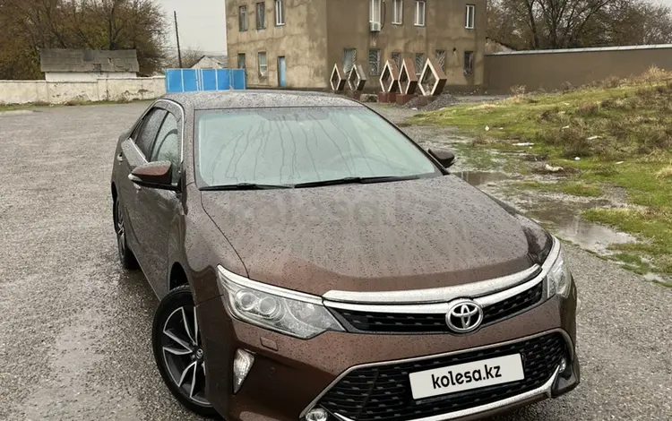 Toyota Camry 2017 года за 12 500 000 тг. в Шымкент