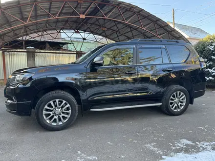 Toyota Land Cruiser Prado 2019 года за 24 800 000 тг. в Алматы – фото 5