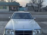 Mercedes-Benz E 320 1993 года за 1 650 000 тг. в Жаркент – фото 2