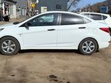 Hyundai Solaris 2011 годаүшін4 700 000 тг. в Уральск – фото 4