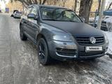 Volkswagen Touareg 2003 годаfor4 900 000 тг. в Алматы – фото 4