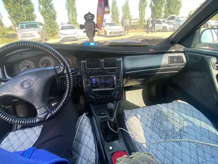 Toyota Carina E 1993 года за 1 800 000 тг. в Актобе – фото 2