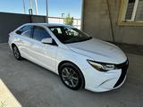 Toyota Camry 2015 года за 6 000 000 тг. в Актау – фото 2