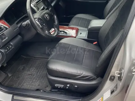Toyota Camry 2014 года за 10 500 000 тг. в Алматы – фото 24