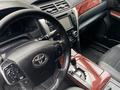 Toyota Camry 2014 года за 10 500 000 тг. в Алматы – фото 26