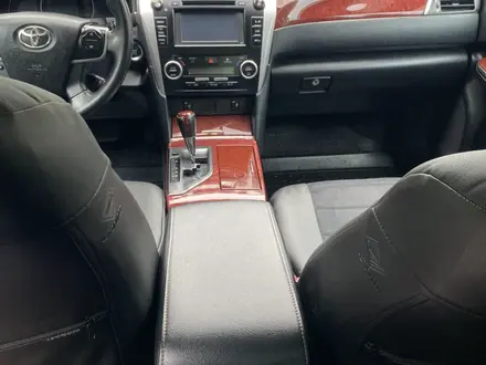 Toyota Camry 2014 года за 10 500 000 тг. в Алматы – фото 32