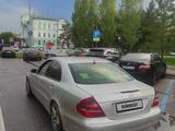 Mercedes-Benz E 320 2002 годаүшін4 200 000 тг. в Астана – фото 5