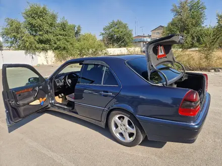 Mercedes-Benz C 240 1998 года за 4 000 000 тг. в Тараз – фото 2