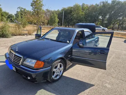 Mercedes-Benz C 240 1998 года за 4 000 000 тг. в Тараз