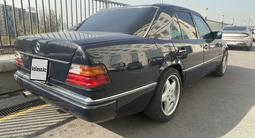 Mercedes-Benz E 230 1993 года за 2 500 000 тг. в Алматы