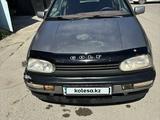 Volkswagen Golf 1993 годаүшін1 400 000 тг. в Тараз