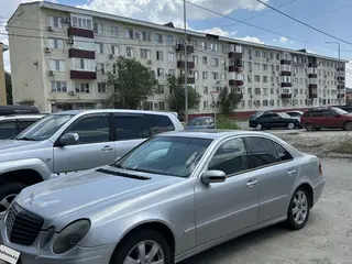 Mercedes-Benz E 320