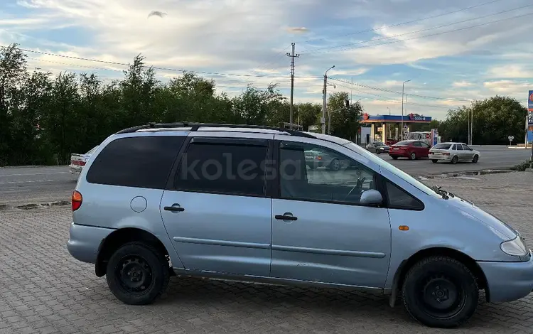 Volkswagen Sharan 1997 годаүшін1 600 000 тг. в Уральск