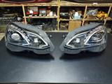 Передние Фары Mercedes-Benz W212 за 1 000 тг. в Алматы