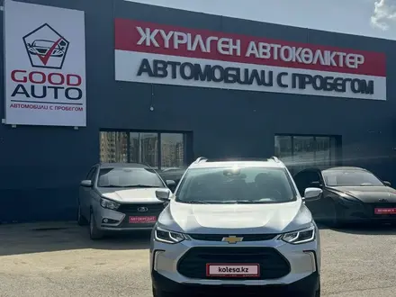 Chevrolet Tracker 2021 года за 9 800 000 тг. в Усть-Каменогорск – фото 2