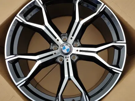 Комплект колес для BMW X5 G07 G05 R20 21-22 Оригинал, лето зима за 350 000 тг. в Алматы – фото 9
