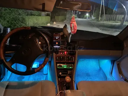 Mercedes-Benz E 280 1995 года за 1 800 000 тг. в Тараз – фото 12