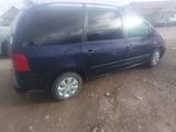 Volkswagen Sharan 2001 годаfor2 300 000 тг. в Шу – фото 2