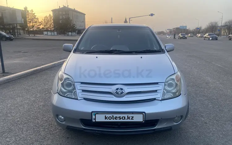 Toyota Ist 2002 года за 3 750 000 тг. в Караганда