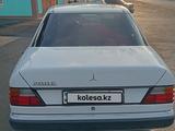 Mercedes-Benz E 200 1991 годаfor1 800 000 тг. в Сарыкемер – фото 3